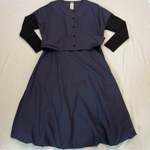 Lilith France Navy Blue 2 Piece Couture Set Top and Skirt M - Picture 13 of 16